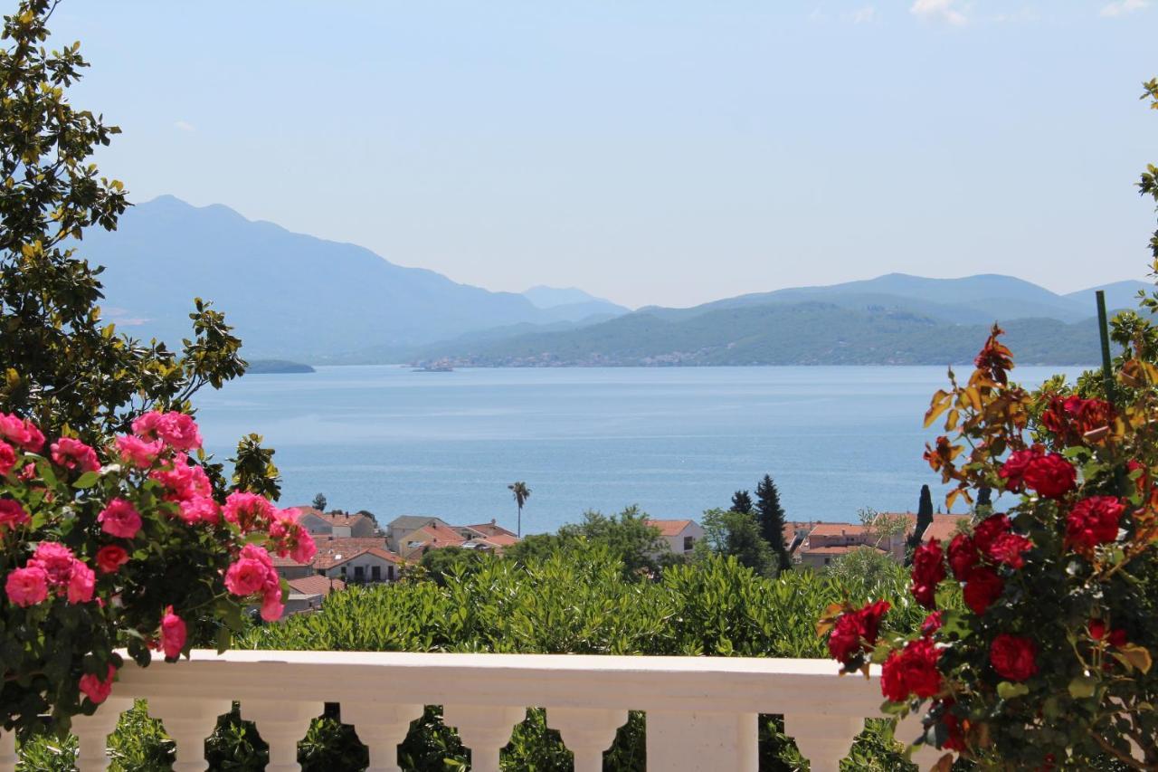 Monte Aria Panorama Suites Herceg Novi Exterior foto