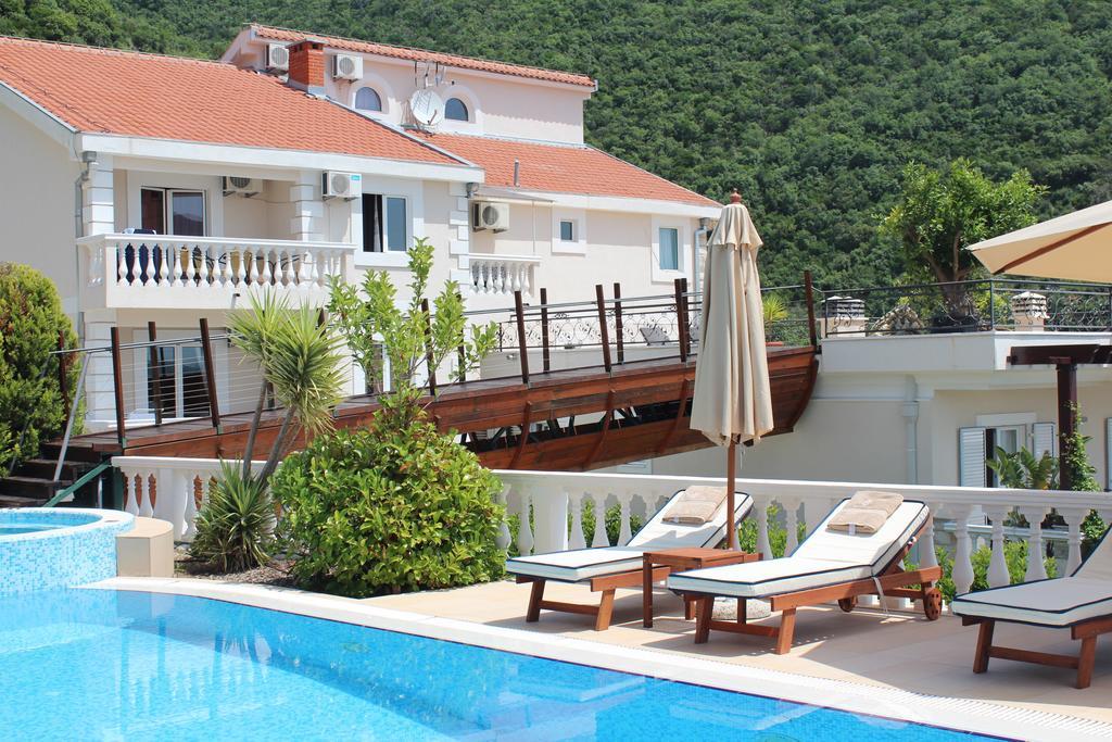 Monte Aria Panorama Suites Herceg Novi Exterior foto